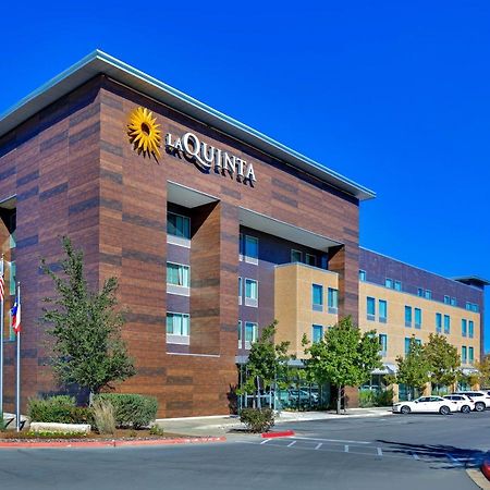 La Quinta Inn & Suites By Wyndham Lakeway Eksteriør bilde